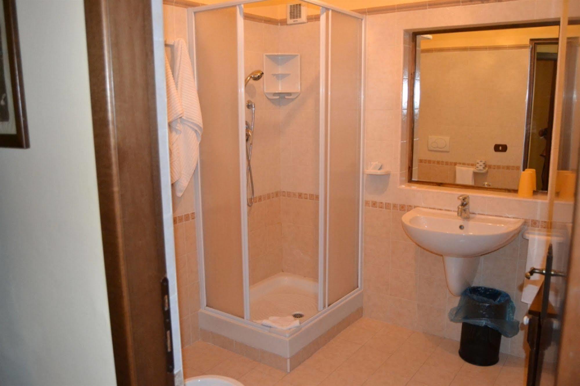 Hotel Valle Dell' Oro Pescasseroli Extérieur photo
